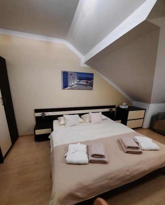 Apartman Sienna Besenova Luaran gambar